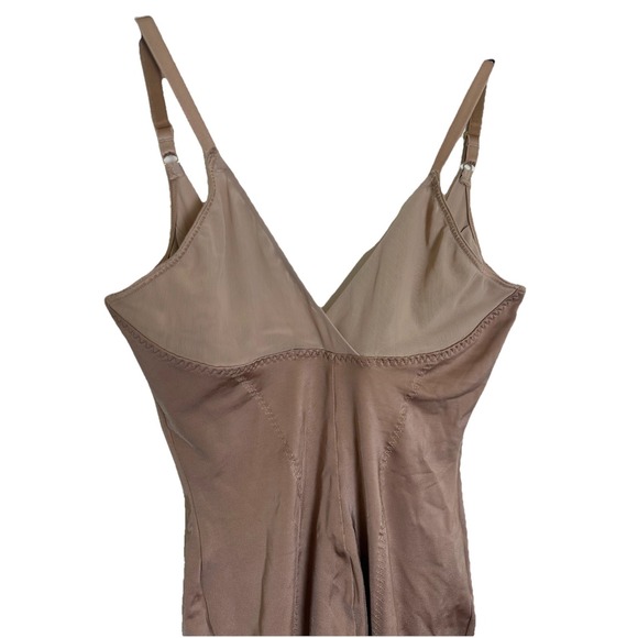 Victoria's Secret Push Up Shaping‎ Slip Beige Tan Nude SO CURVACEOUS Medium - Picture 4 of 10